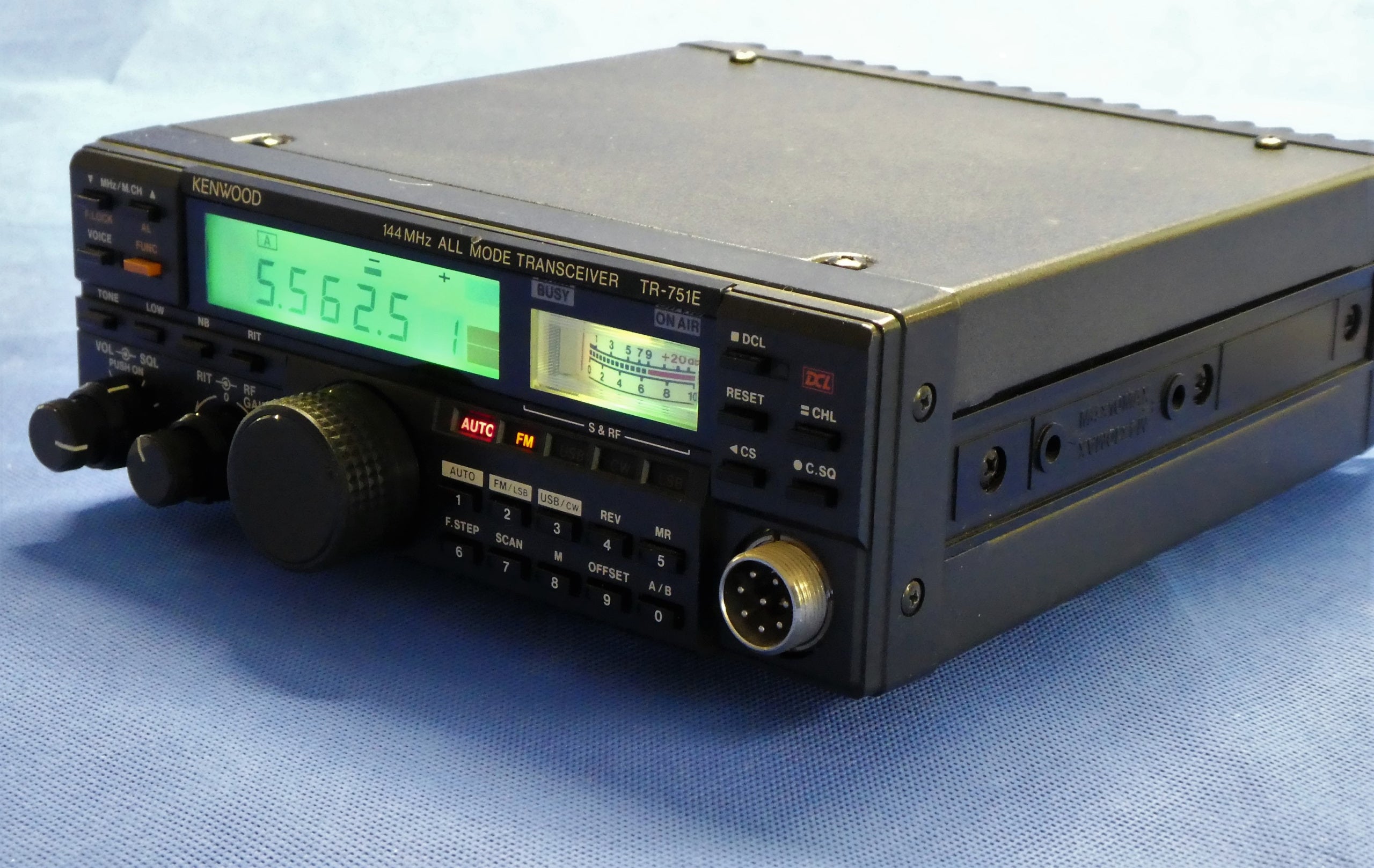 KENWOOD TR-751 永い 2mオールモードトランシーバ